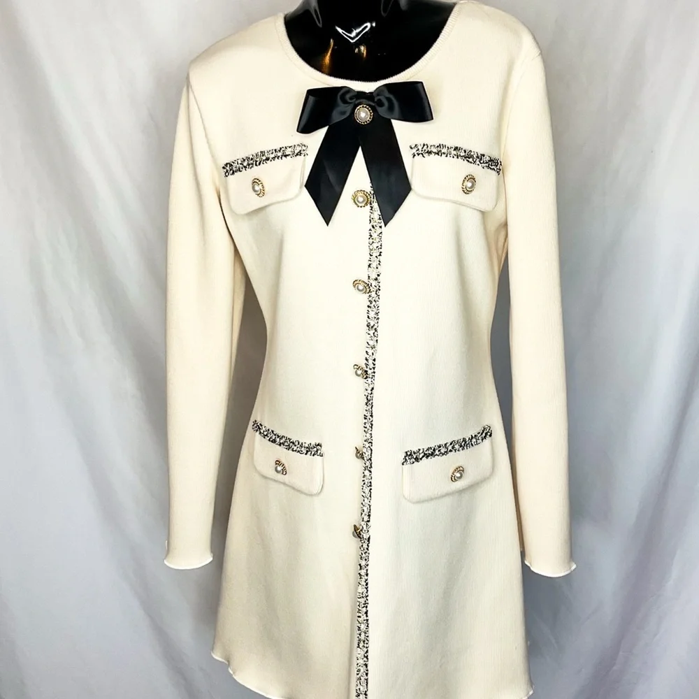 Elegant Cream Dress with Black Bow & pearl details - Picture 3 of 11